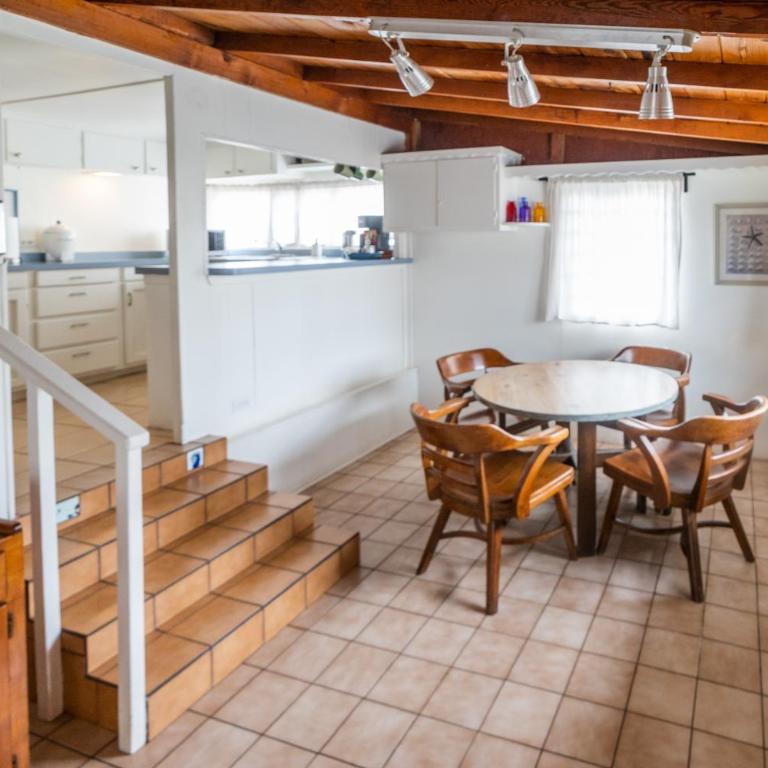 Casa Capitan - BEACHFRONT living - One-Bedroom House - 8