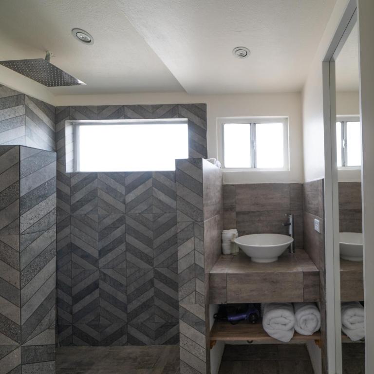 Casa Capitan - BEACHFRONT living - One-Bedroom House - 23
