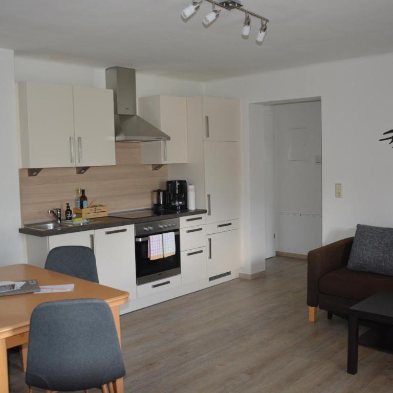 Appart Weisse Urlauben am Wolfgangsee - Two-Bedroom Apartment with Balcony - 4