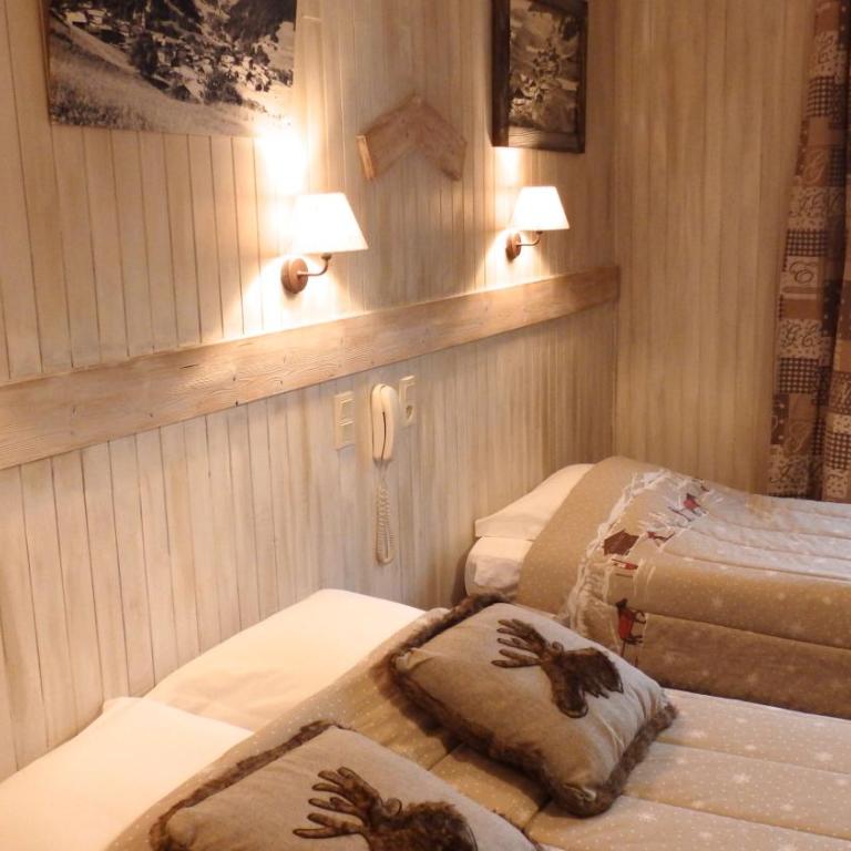Hôtel Viallet - Chambre Triple (3 Adultes) - 1