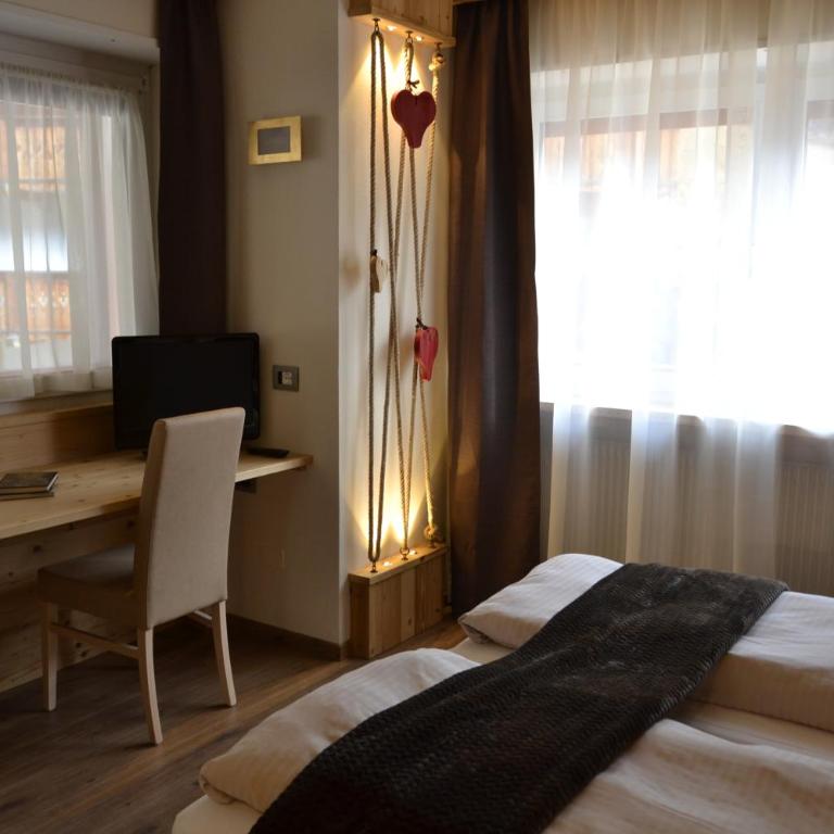 Hotel Azola - Camera Matrimoniale/Doppia con Letti Singoli con Vista Montagna - 7