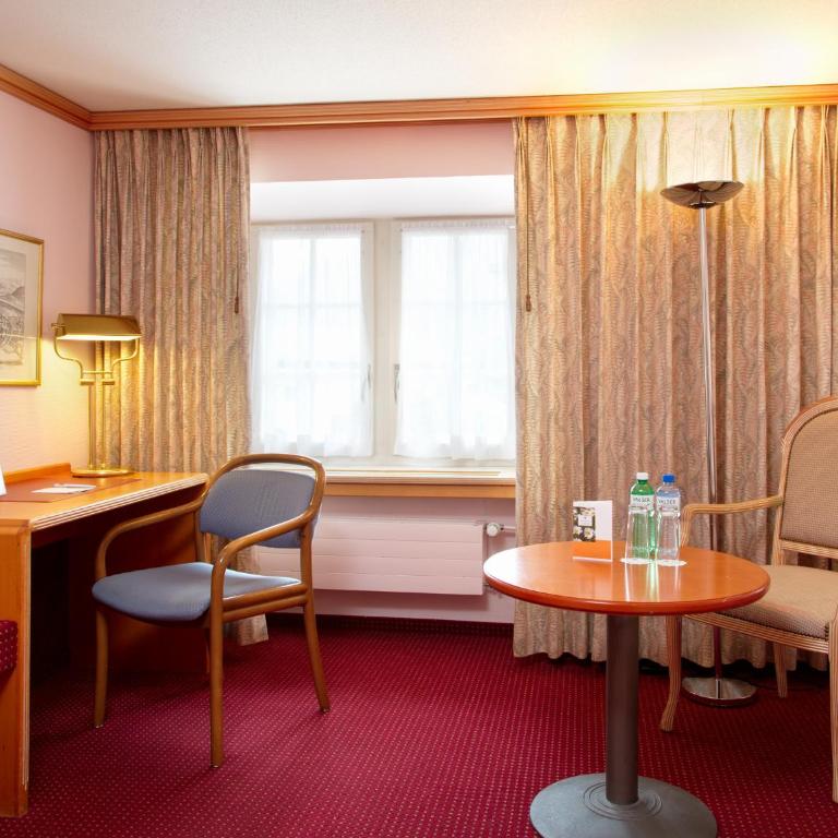 Thermal Hotels & Walliser Alpentherme Leukerbad - Doppelzimmer Maison Blanche - 9