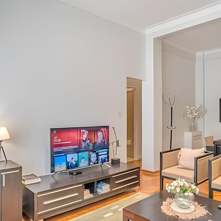 Amplio Ideal Familias en lo Mejor de Recoleta - Apartamento de 2 dormitorios con balcón - 16