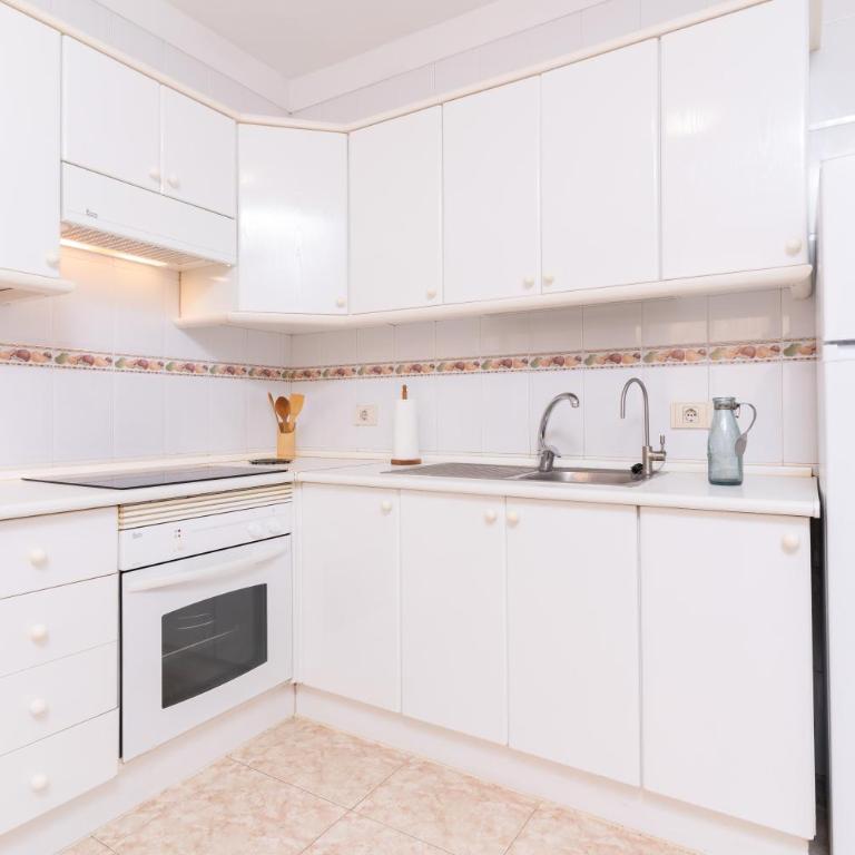 Vivienda Vacacional Marazul 32 - Apartamento de 3 dormitorios - 19