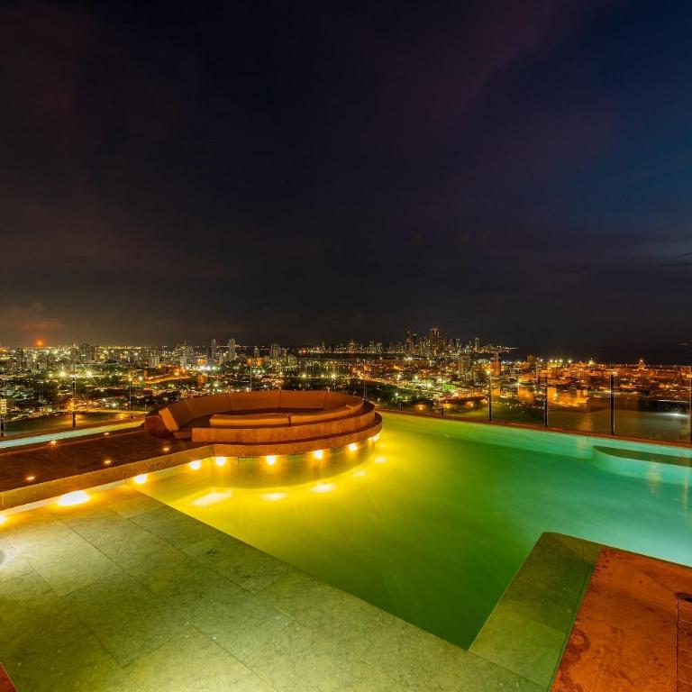 Espectacular Vista al Mar and Historic Center 2BR - Two-Bedroom Deluxe Apartment with Ocean View - 47
