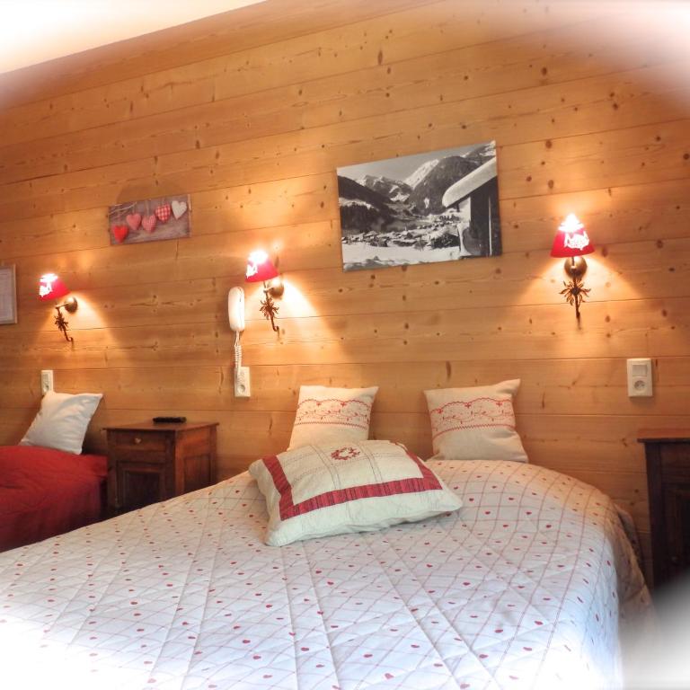 Hôtel Viallet - Chambre Triple avec Baignoire - 4