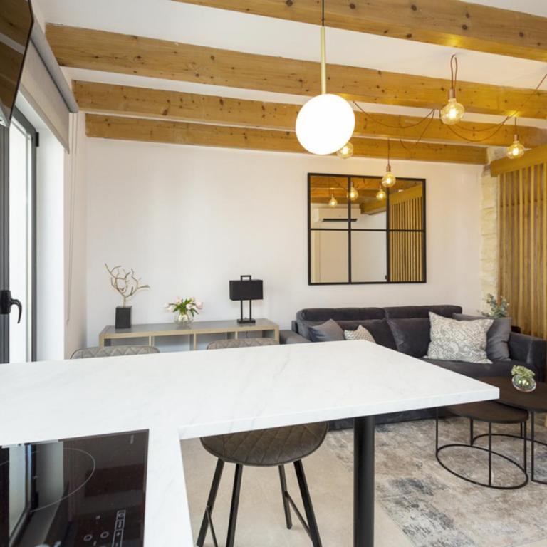 Cisneros by United Renters - One-Bedroom Apartment - 15