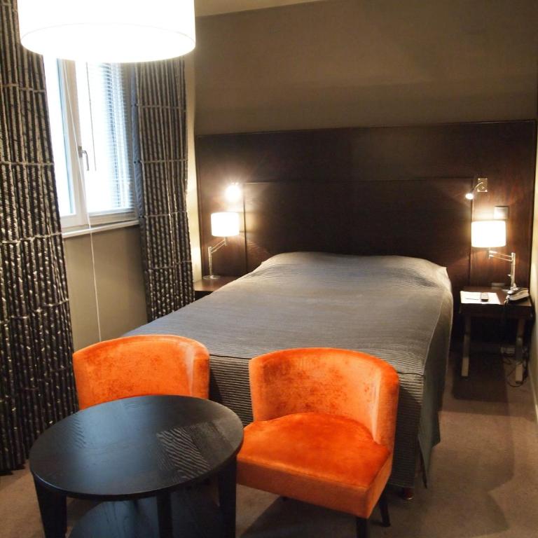 Logis Hôtel Restaurant Au Cerf d'Or - Chambre Simple avec Douche - 3