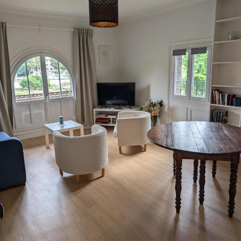Seine-Front Apt in Stone House with parking and garden, Lacroix Island - Appartamento con 1 Camera da Letto - 6