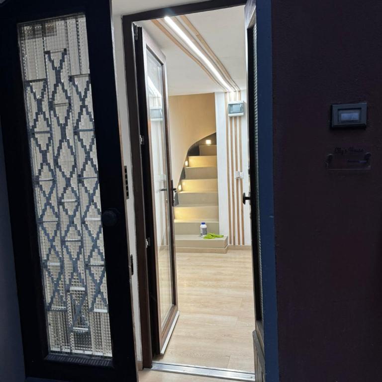 Elly's House - Apartment - 18