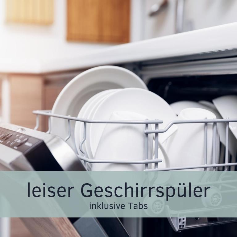 Die Karwendelsuite - 5 Sterne FeWo mit bestem Bergblick, zentrumsnah & ruhig gelegen, familienfreundlich - Two-Bedroom Apartment - 56