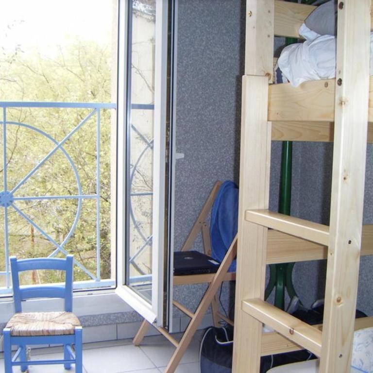 La Petite Auberge de Saint-Sernin - Lit dans Dortoir Mixte de 4 Lits - 3