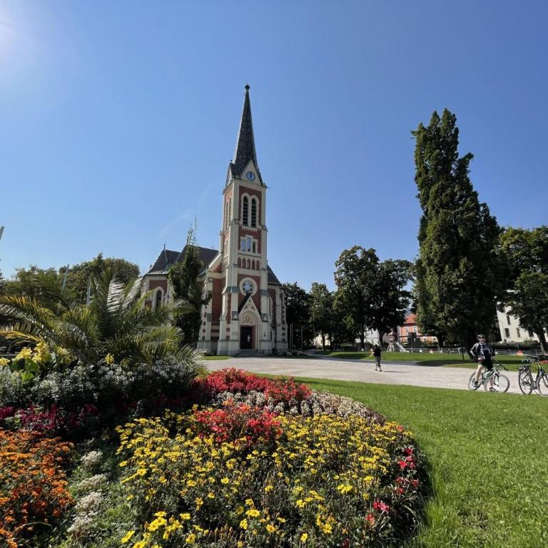 Komfortable Gartenwohnung im Villenviertel 2 Schlafzimmer mit Terrasse - Apartment mit 2 Schlafzimmern - 6