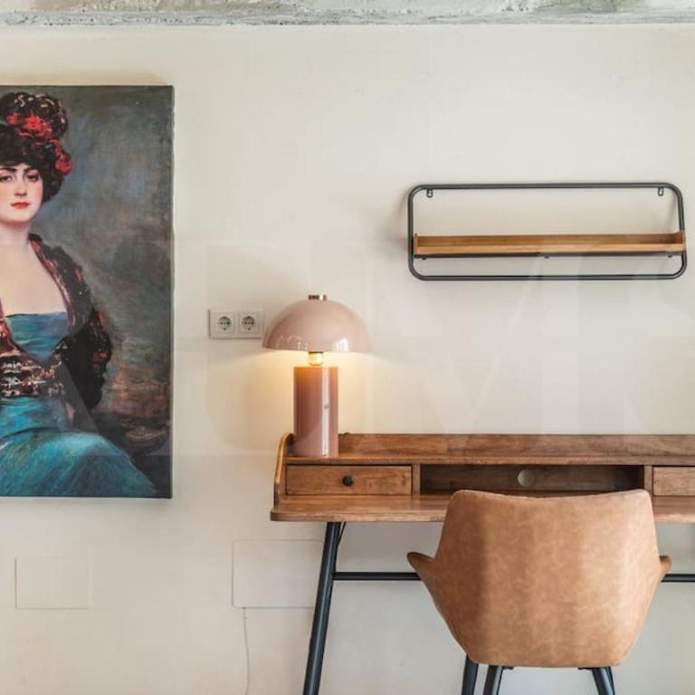 Art-lovers heaven with balcony in center by REMS - Apartamento de 2 dormitorios - 15