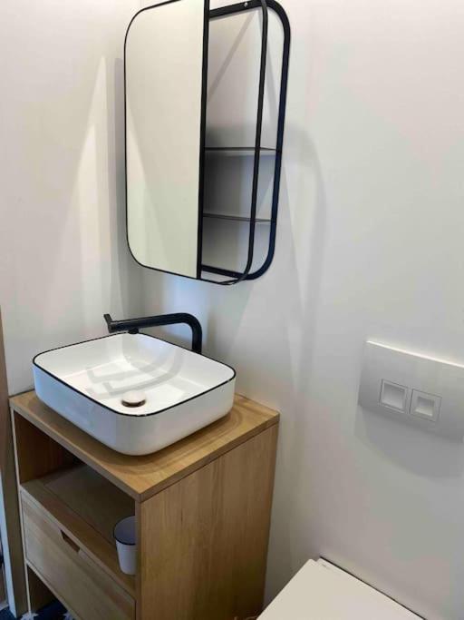 Apt lumineux 2 chambres, à 2 min de la plage - Appartement 2 Chambres - 11