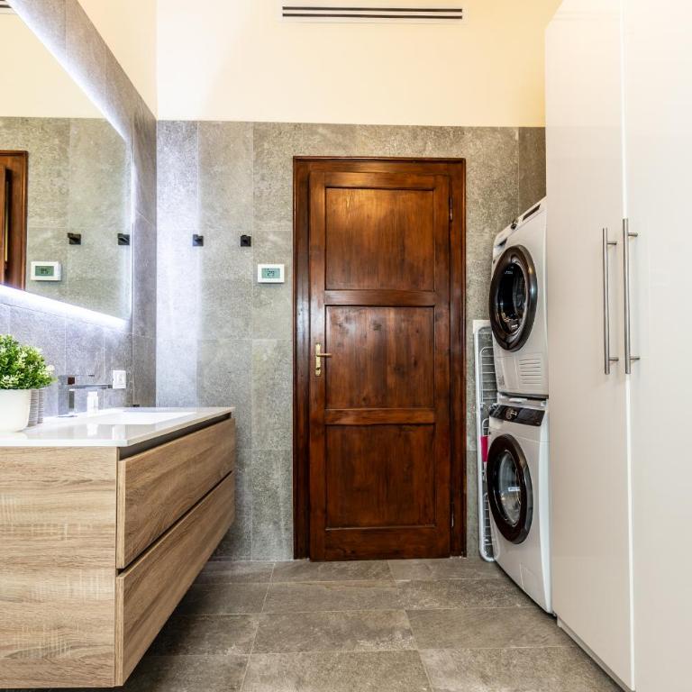 HouSmart Emilia Levante 98 - Appartamento con 3 Camere da Letto - 13