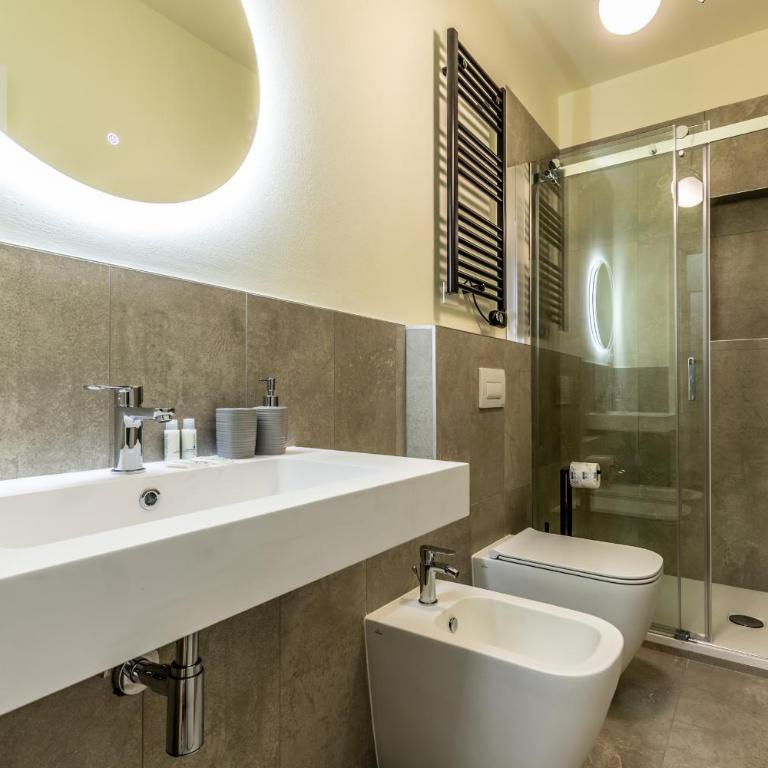 HouSmart Emilia Levante 98 - Appartamento con 3 Camere da Letto - 42