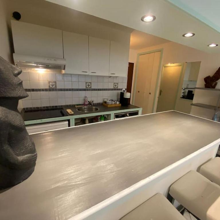 Grand Studio très bien situé! - Appartamento con 1 Camera da Letto - 2