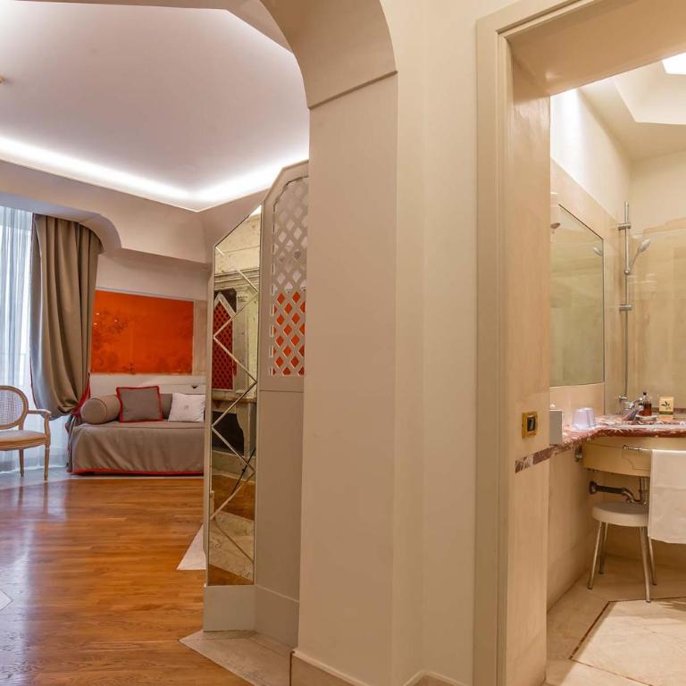 Hotel Isa - Triple Room - 10