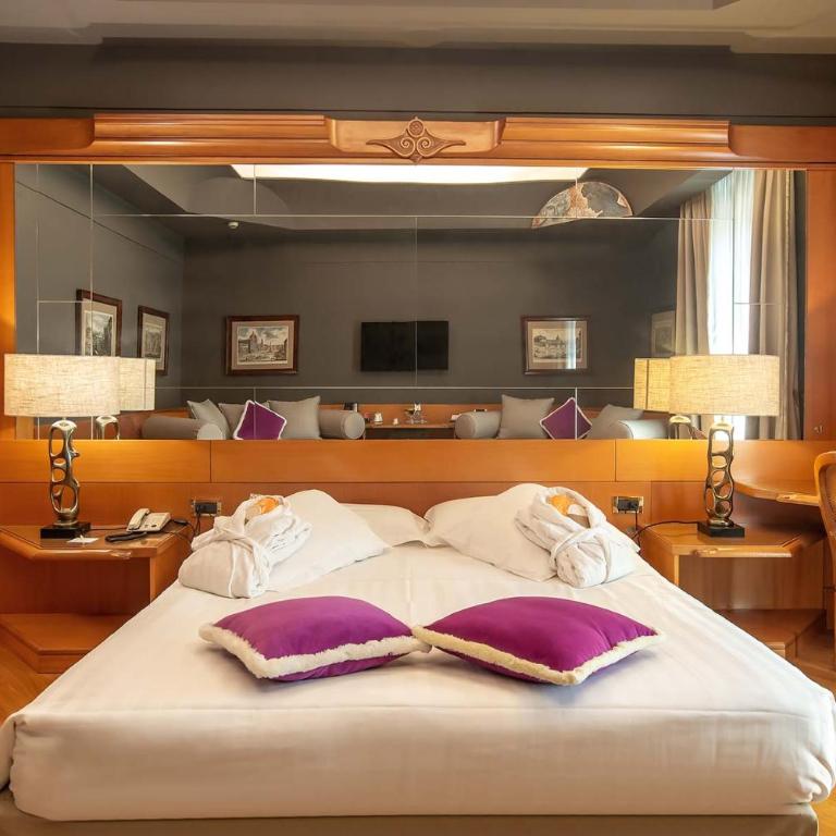 Hotel Isa - Triple Room - 4