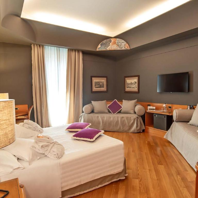 Hotel Isa - Triple Room - 2