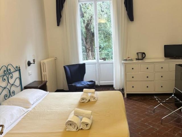 Hotel Annalena - Deluxe Double Room with Balcony - 1