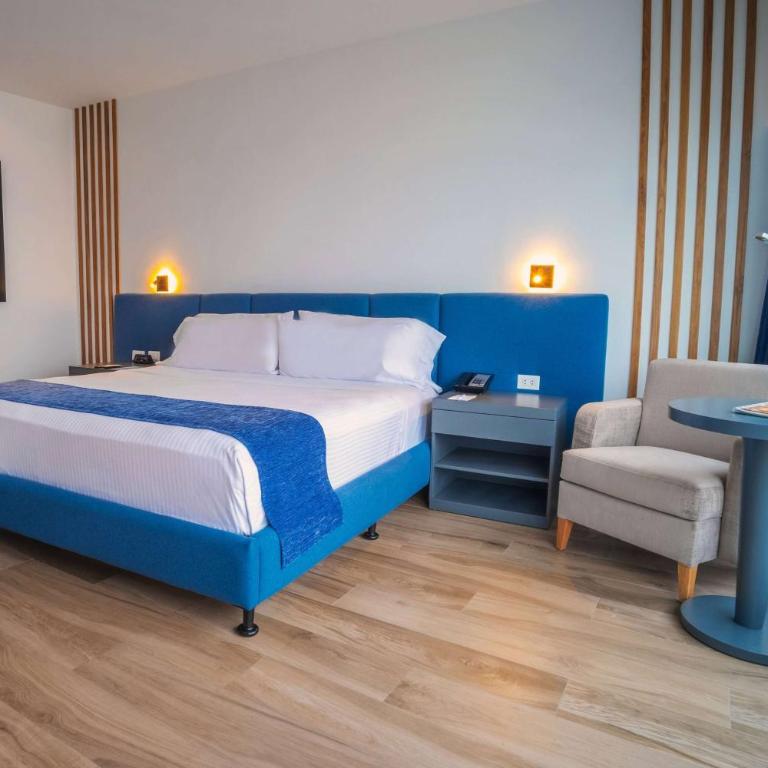Wyndham Guayaquil, Puerto Santa Ana - Habitación Doble con vistas al río - Cama extragrande - 1