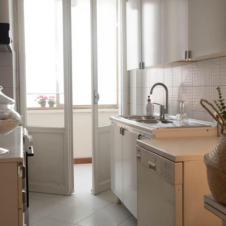 Tiziano apartment-a spacious home for you in Rome - Apartment mit Balkon - 19