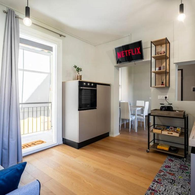 Anna Home - 5 Minuti Centro Storico - Moderno Appartamento - Appartamento con 1 Camera da Letto - 8