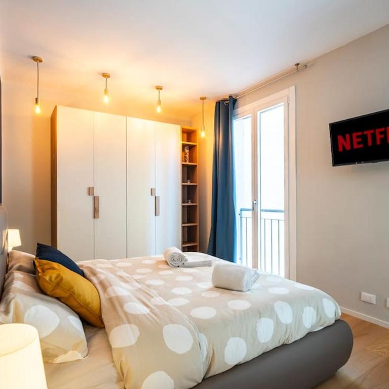 Anna Home - 5 Minuti Centro Storico - Moderno Appartamento - Appartamento con 1 Camera da Letto - 12
