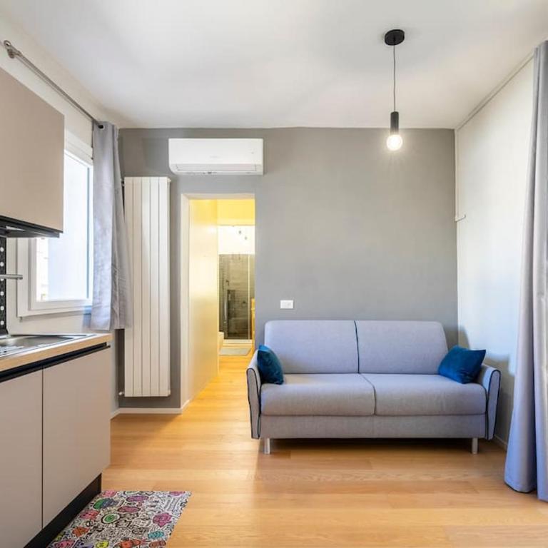 Anna Home - 5 Minuti Centro Storico - Moderno Appartamento - Appartamento con 1 Camera da Letto - 25