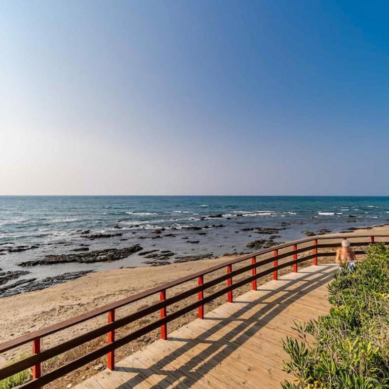 122-Luxury Beachfront Apartment, Views and Pool - Apartamento de 2 dormitorios - 52