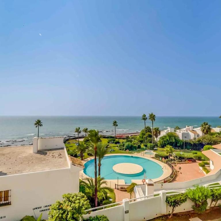 122-Luxury Beachfront Apartment, Views and Pool - Apartamento de 2 dormitorios - 41