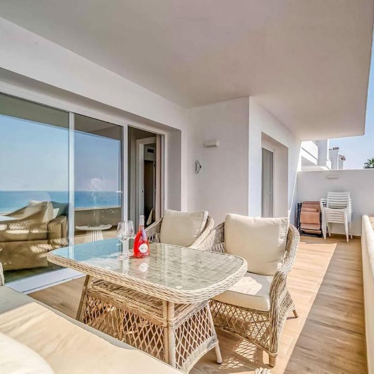 122-Luxury Beachfront Apartment, Views and Pool - Apartamento de 2 dormitorios - 38