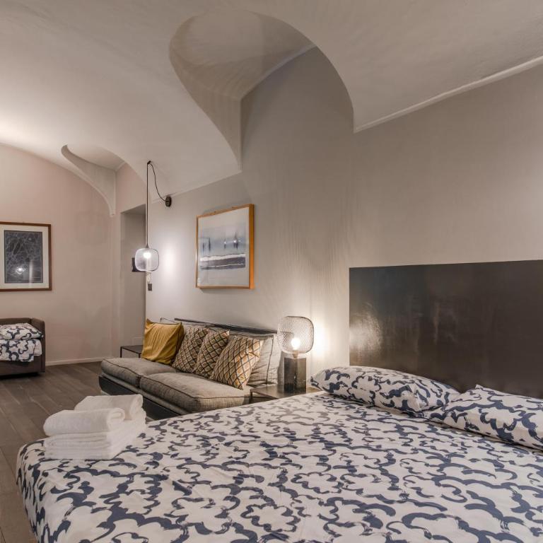 Familia Apartaments - 048 by HAPPYHOSTORINO - Studio Apartment - 14