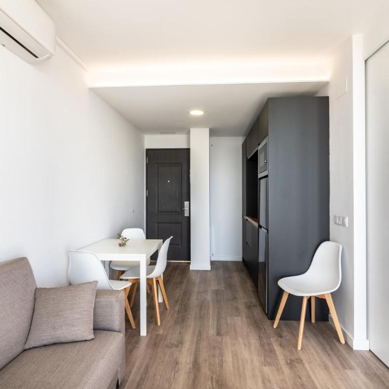 Aparthotel Comtat Sant Jordi - Apartamento Superior de 1 dormitorio (2 adultos + 2 niños de hasta 10 años) - 7