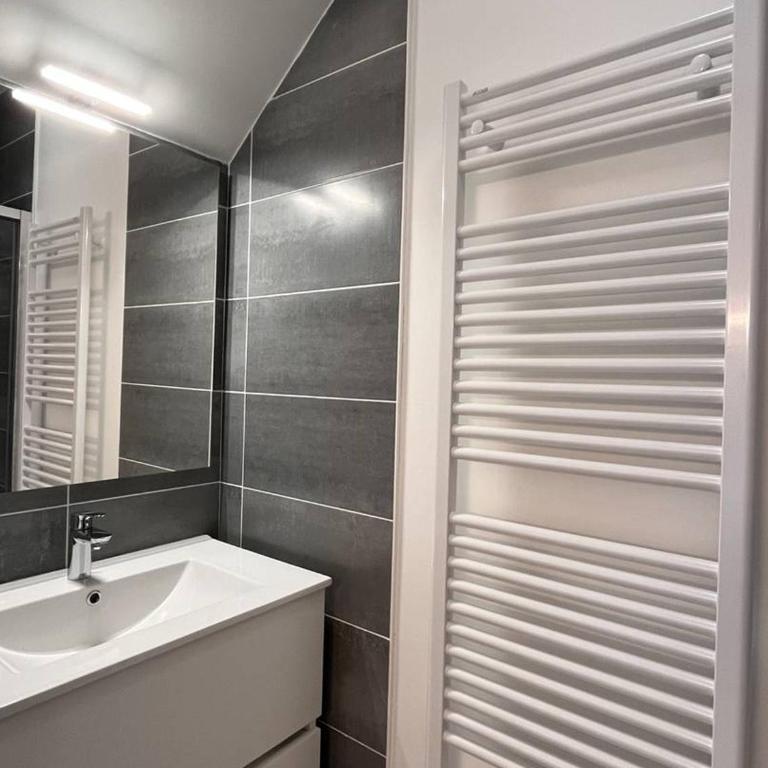 Lodge duplex pour 8 pers, 3 parkings, proche centre - FR-1-234-323 - Appartement - 18