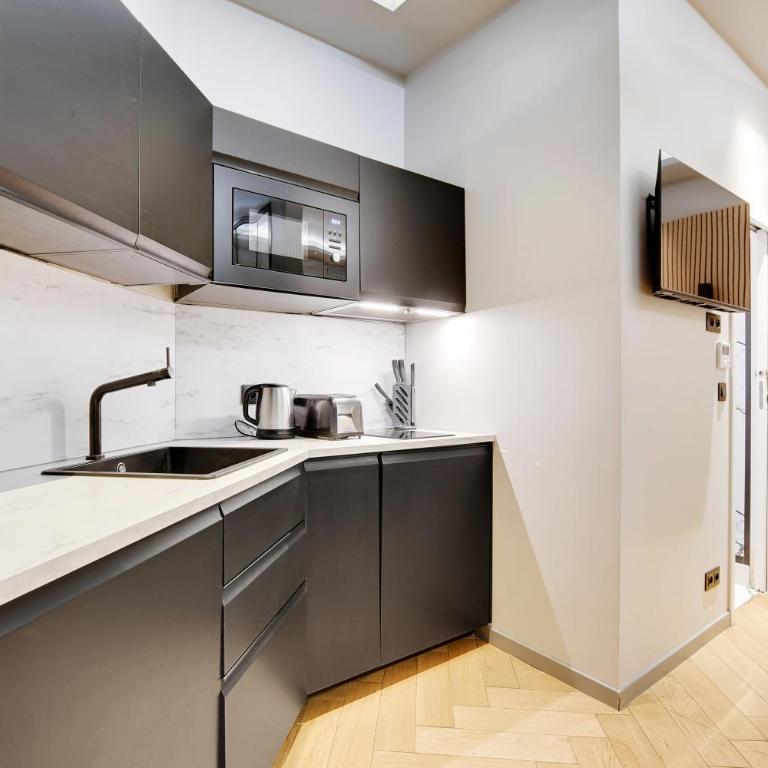 Pick A Flat's apartment in Champs-Elysées - Rue Marbeuf - Apartamento de 1 dormitorio - 6