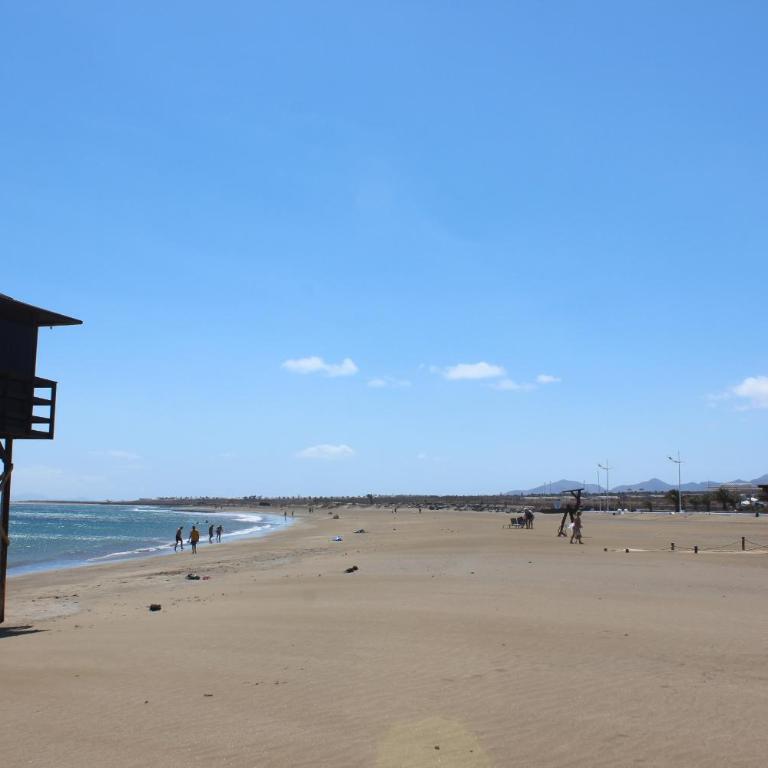 2BR Terrace Home - 10 min walk to the Beach - Two-Bedroom House - 27