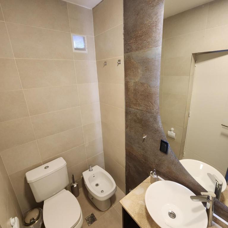 Departamento Emilio Jofré III - Céntrico con estacionamiento y dos baños - Apartamento - 18