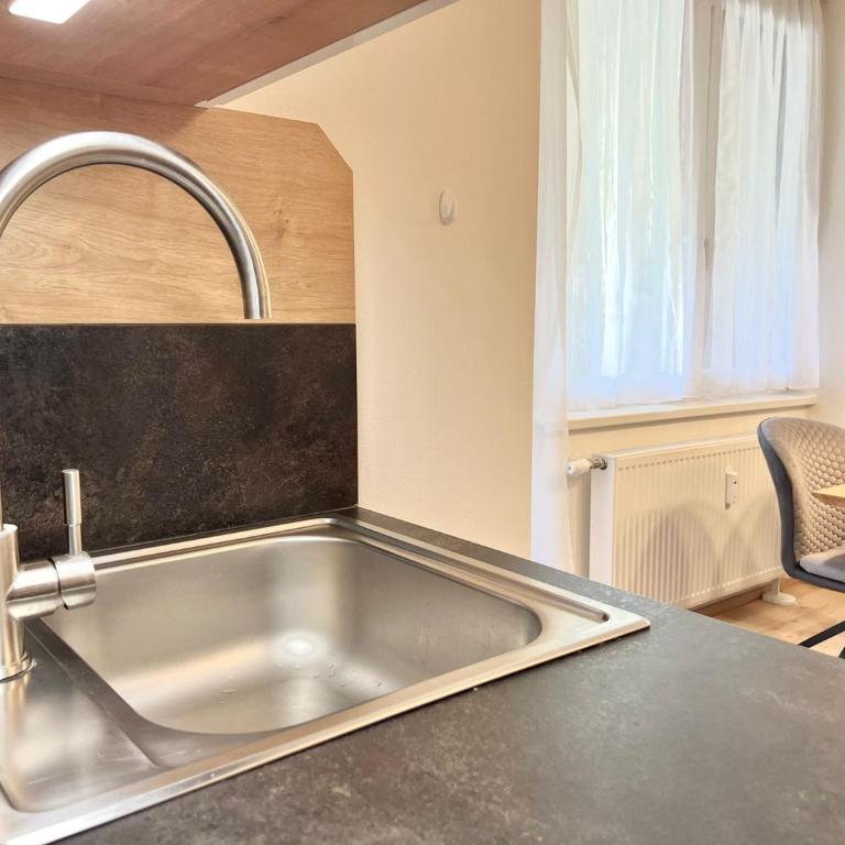 family & friends Apartment am Kurpark - Apartment mit 2 Schlafzimmern und Balkon - 26