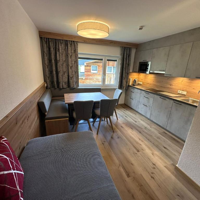 Hotel Garni Dorfblick - Apartment mit 2 Schlafzimmern und 2 Bädern - 1