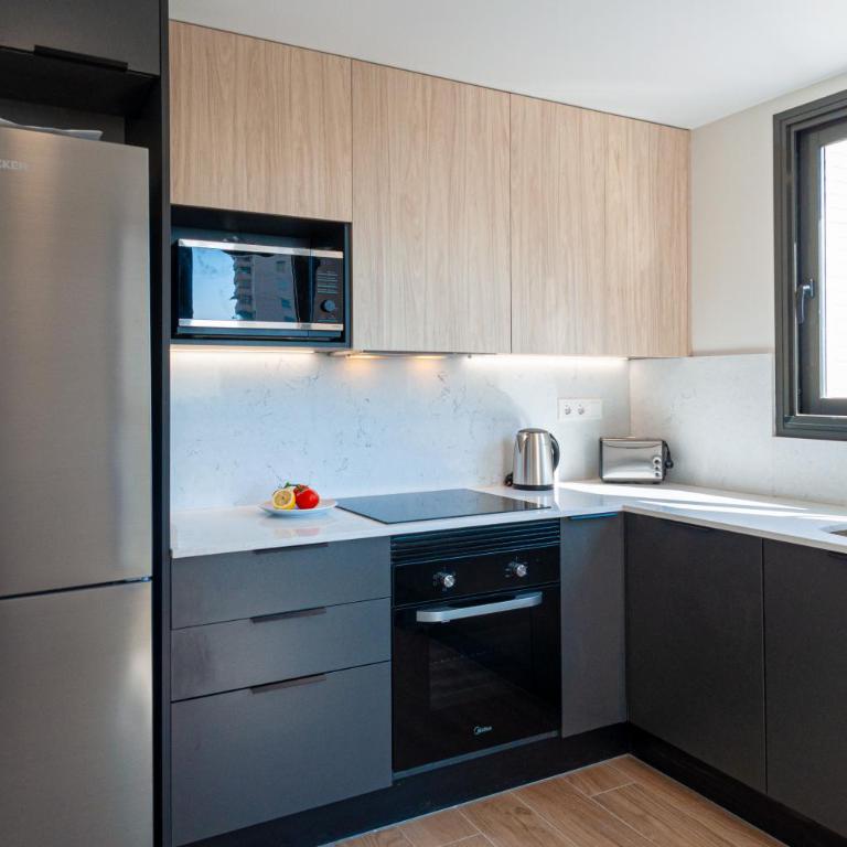 Myflats Mid-Term Alicante Beach - Apartamento Superior con 3 dormitorios - 4