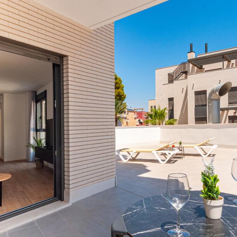 Myflats Mid-Term Alicante Beach - Apartamento Superior con 3 dormitorios - 24