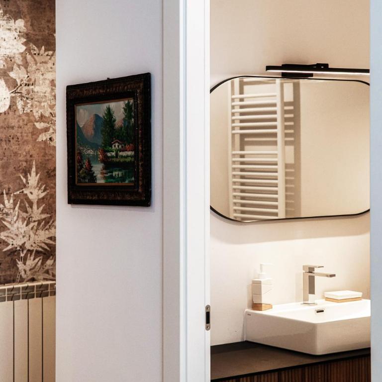 Lake Vibes Suites by "The House Of Travelers" - Camera Matrimoniale Superior - 15