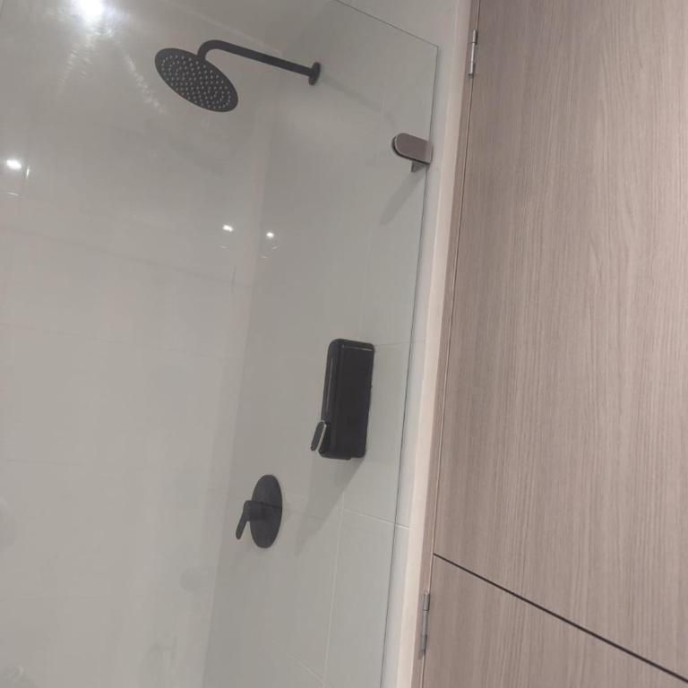 Nuevo Hermoso y Confortable Loft en Bogotá cerca aeropuerto, Embajada Americana, Corferias, Agora - Apartamento de 1 dormitorio - 2