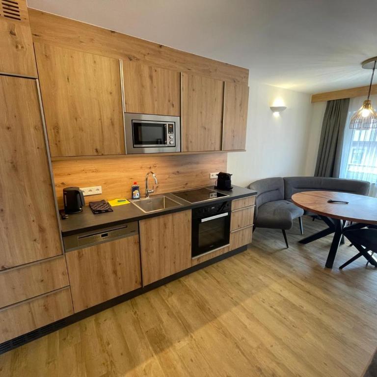 Pension Ahorn - Apartamento de 2 dormitorios con balcón - 8