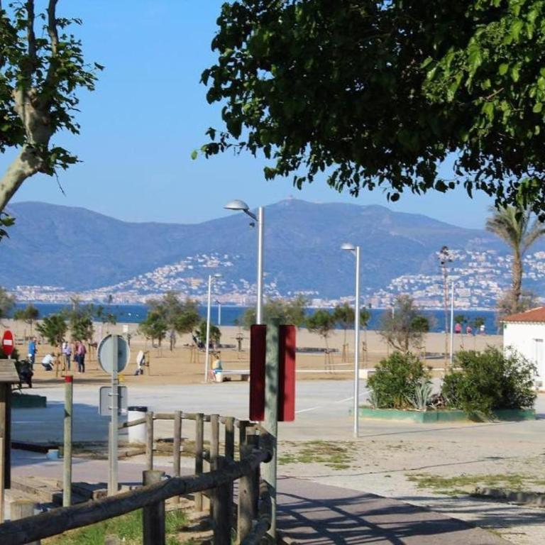 HOUSE DUPLEX in the beach with BARBAQUE & two TERRACES one with VIEWS - Casa de 2 dormitorios - 18