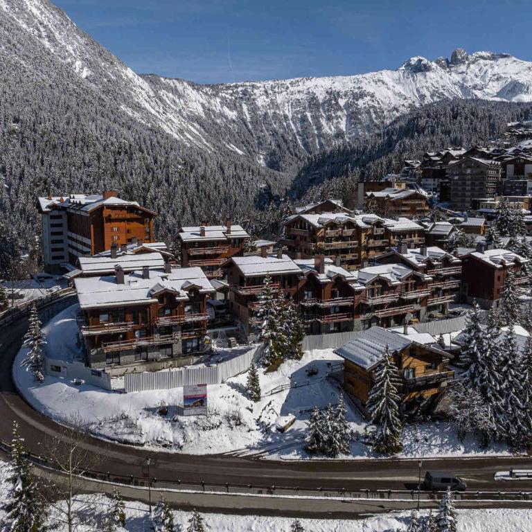 Appartement neuf à Courchevel avec WiFi et parking - FR-1-563-147 - Apartment - 3