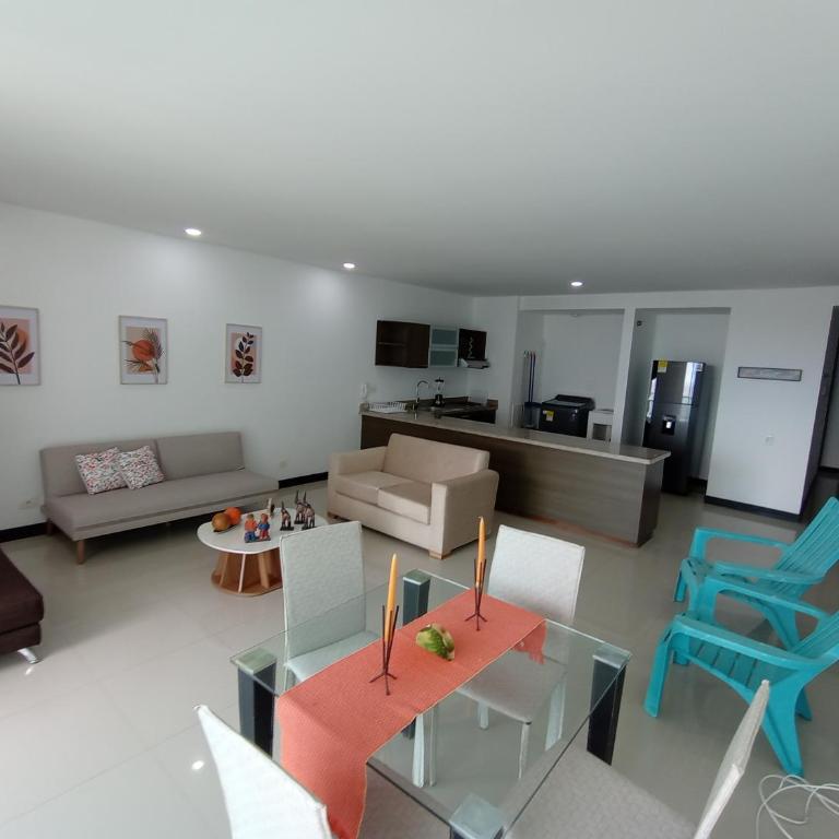 Descanso frente al mar - Two-Bedroom Apartment with Sea View - 24